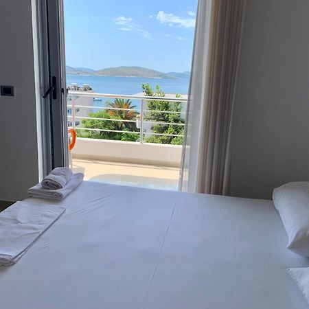 Hotel Piazza Saranda Kültér fotó