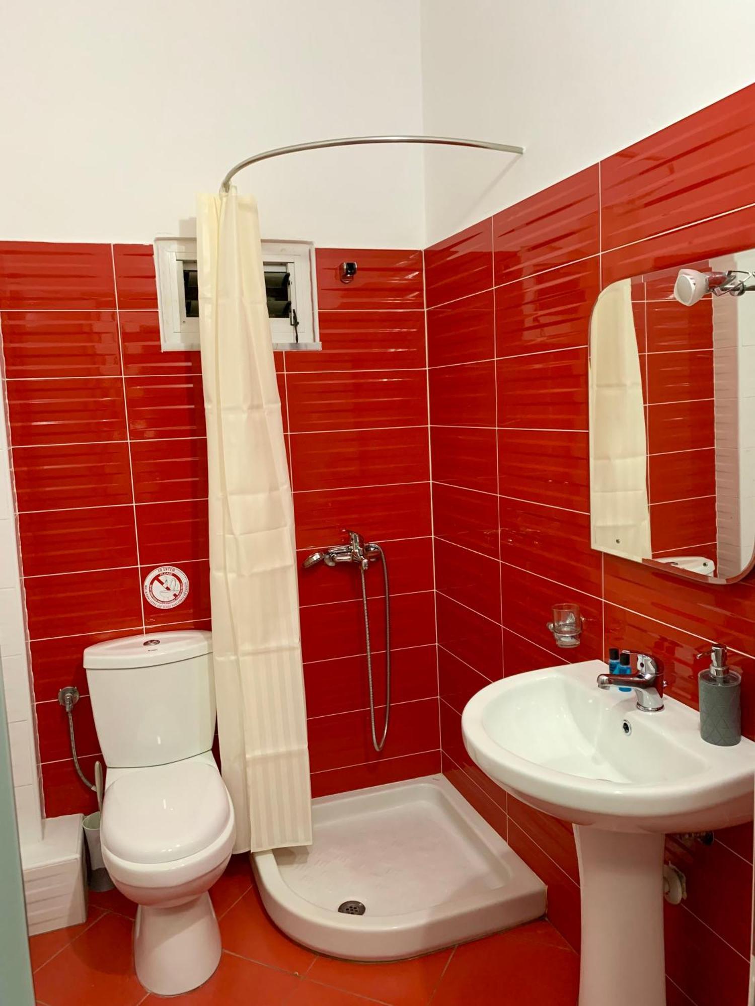 Hotel Piazza Saranda Kültér fotó