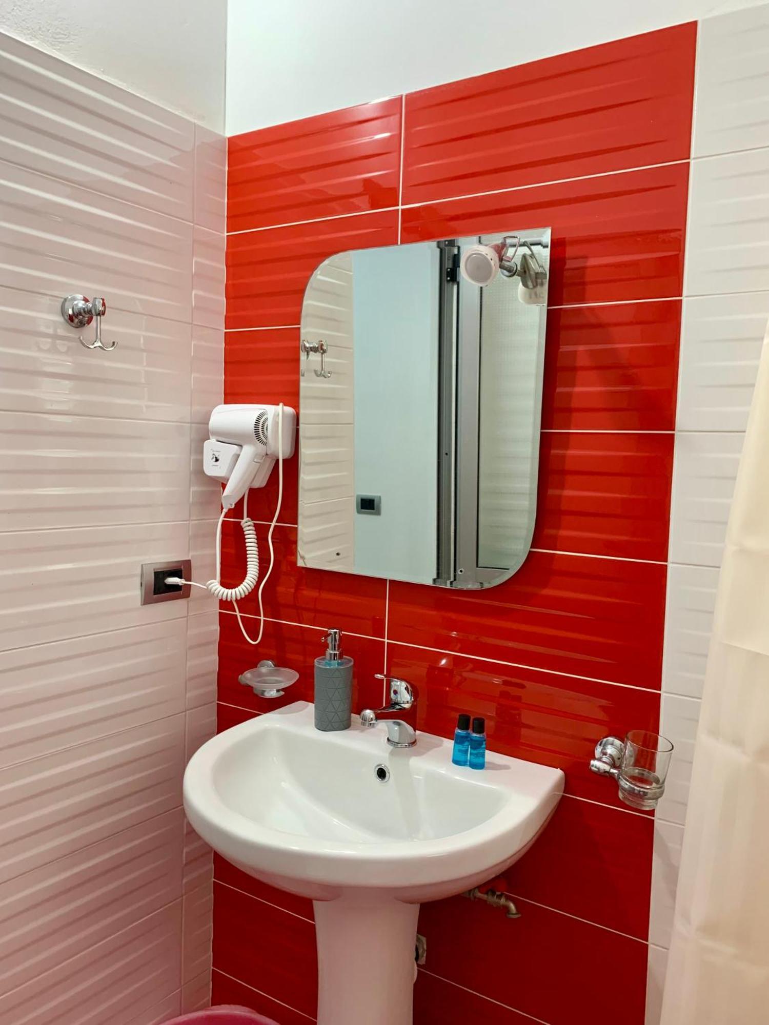 Hotel Piazza Saranda Kültér fotó
