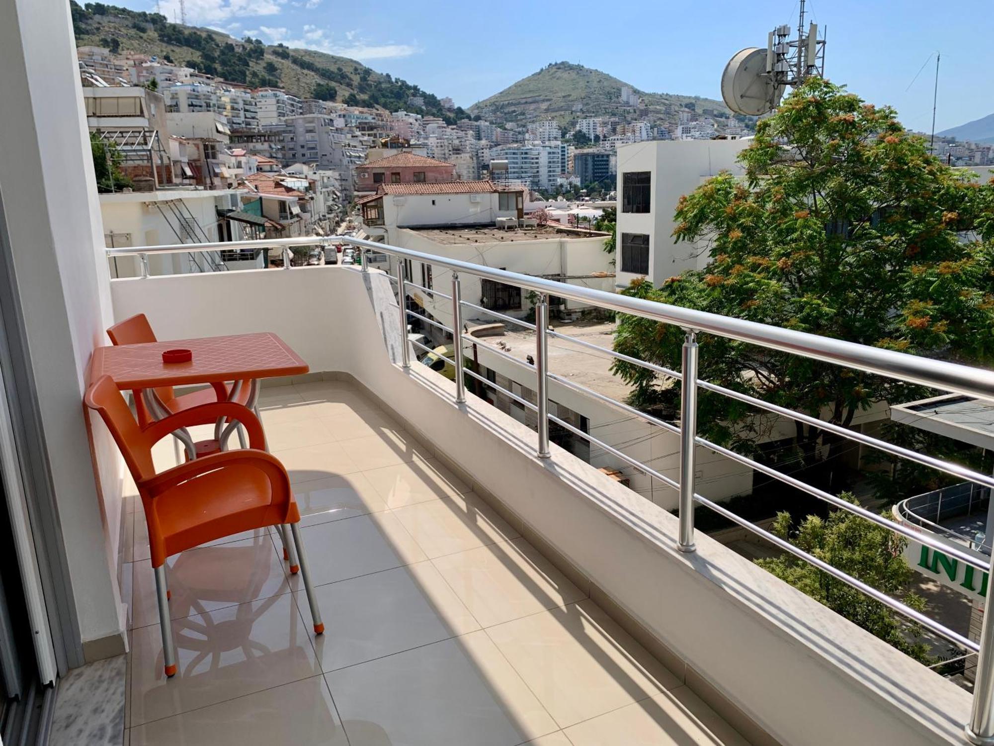Hotel Piazza Saranda Kültér fotó