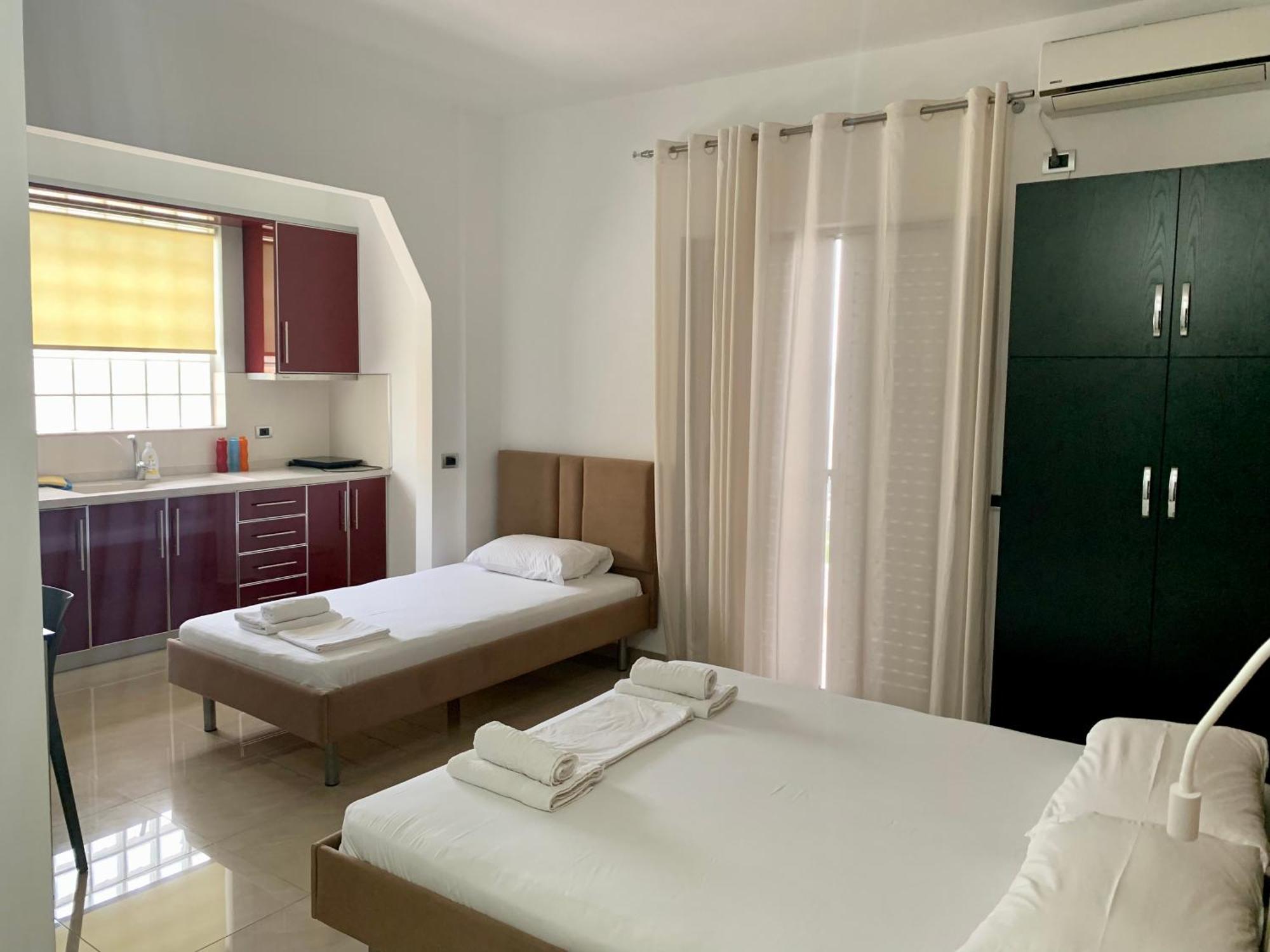 Hotel Piazza Saranda Kültér fotó